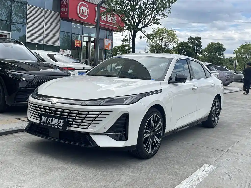 Changan Eado 2026 2025 Model Year Facelift 1.5T 500Bar Premium Edition