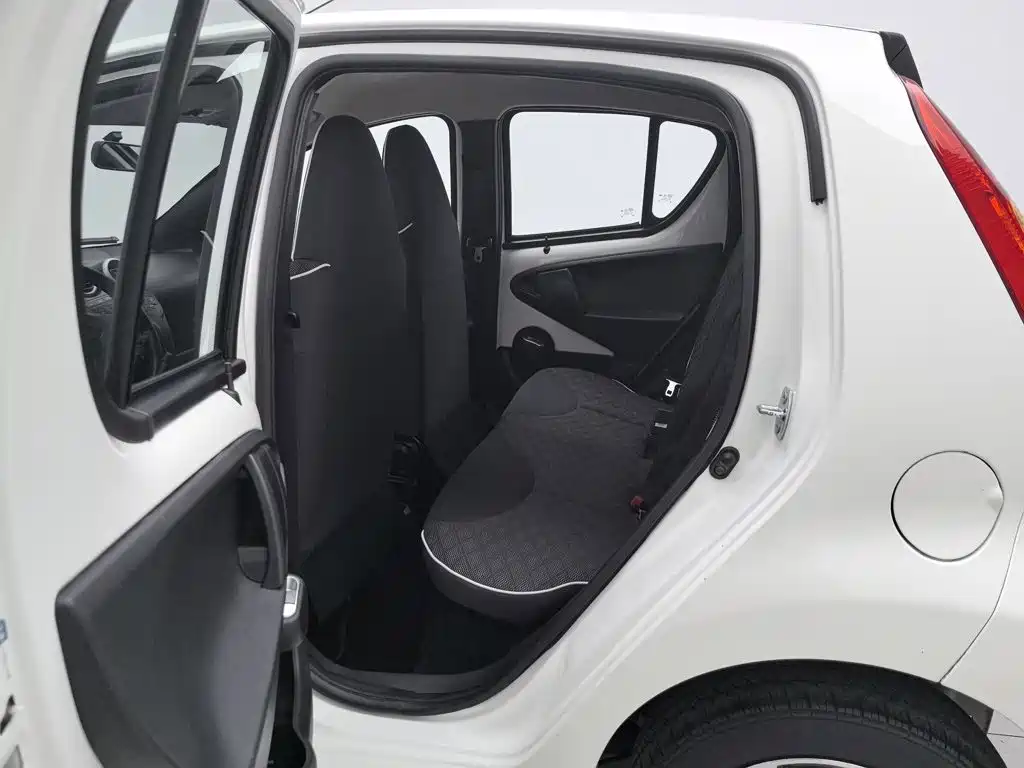 BYD F0 2017 2015 1.0L AMT Xuan Cool Edition