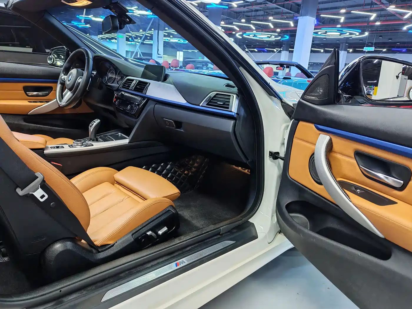 BMW 4 Series 2017 425i Convertible M Sport Package фото 9