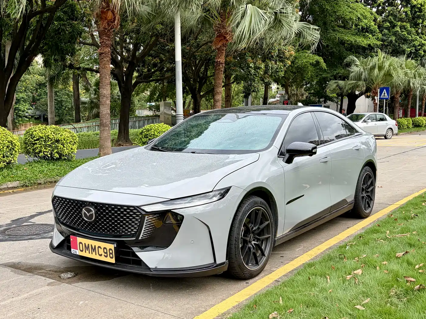 Mazda EZ-6 2024 Extended Range 200 Premium Edition