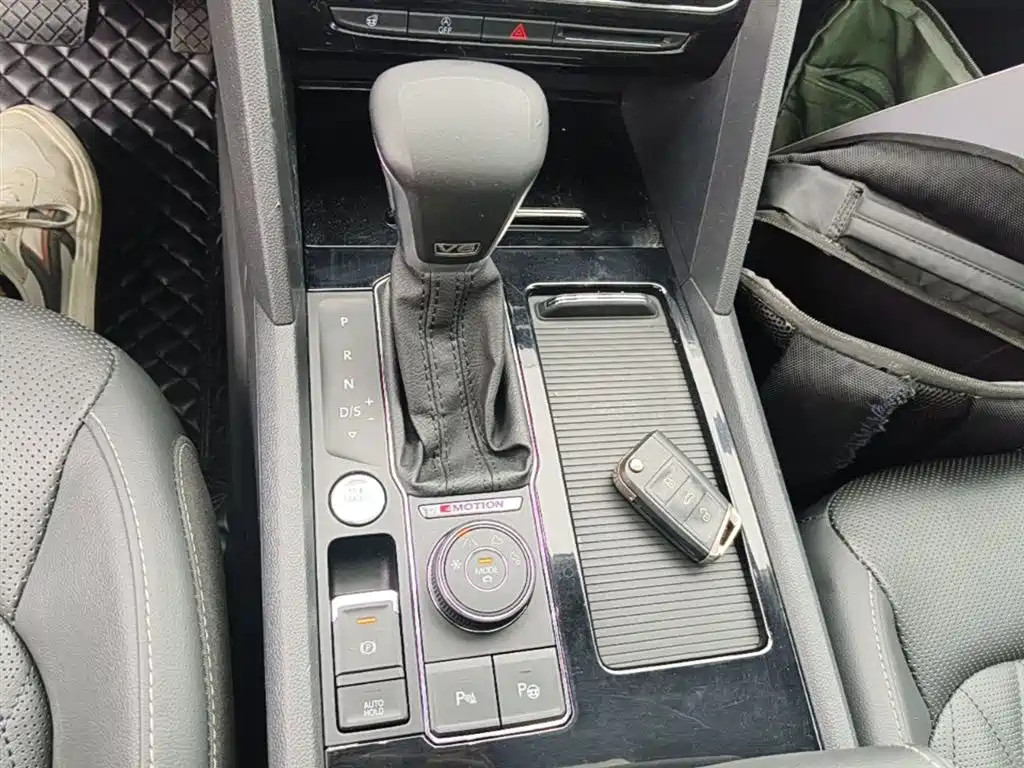 VOLKSWAGEN TOURANG