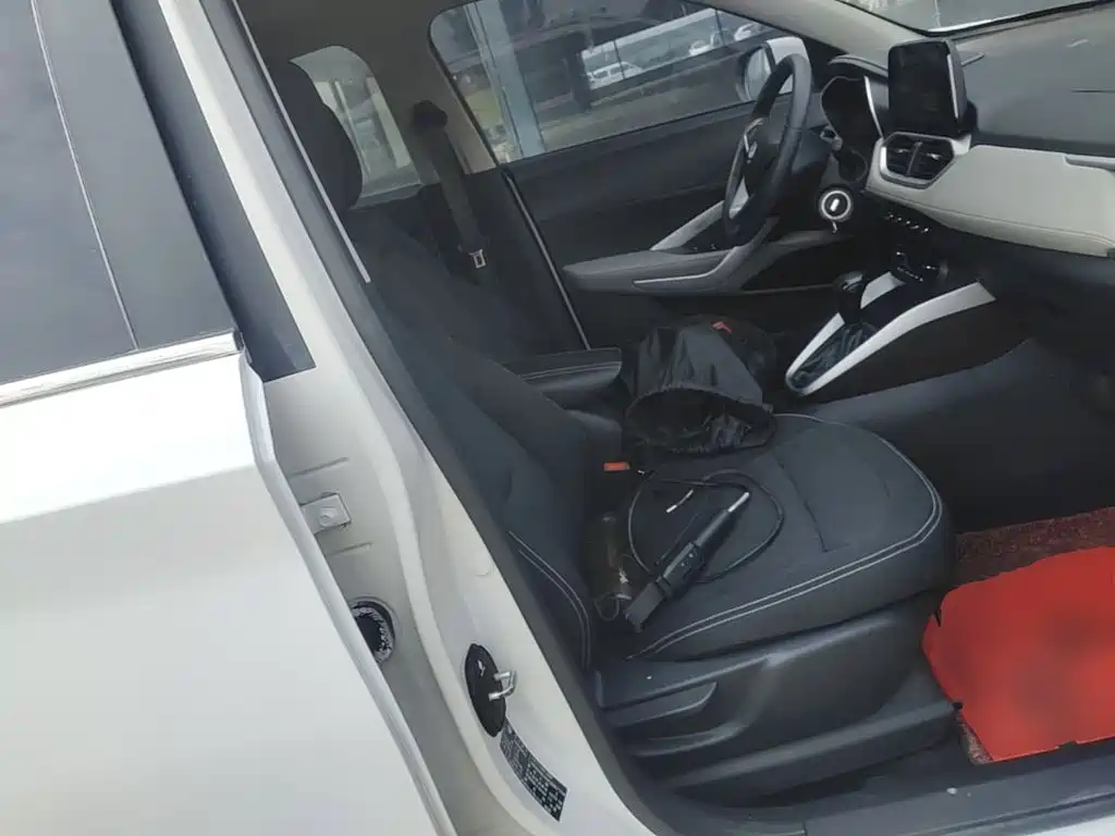 Baojun 510 2019 2019 1.5L CVT Joy Edition China VI