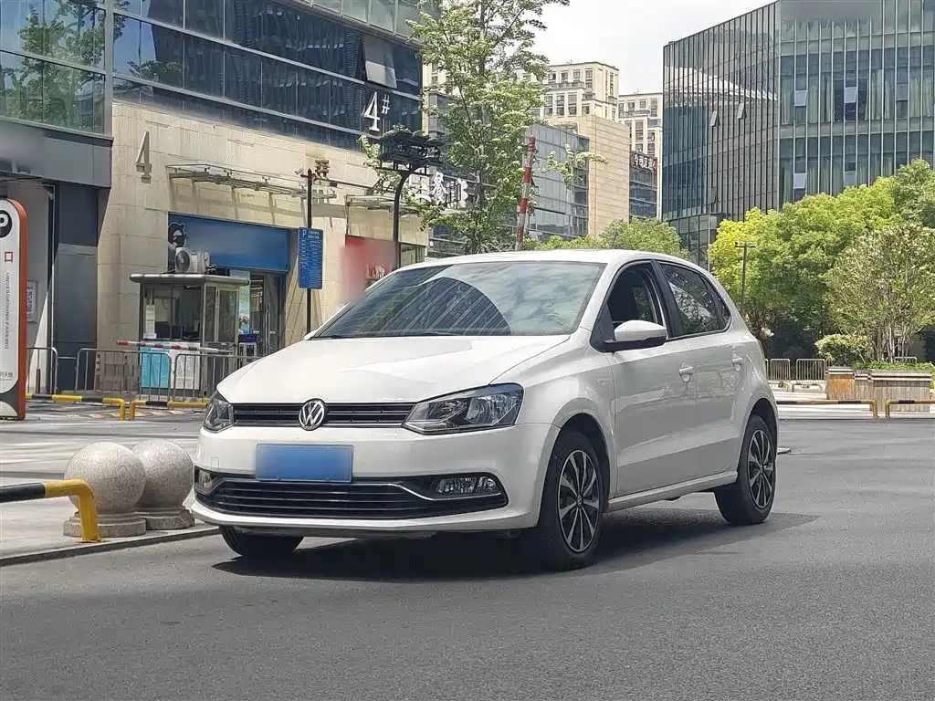 Volkswagen Polo 2016 1.6L Automatic Comfort
