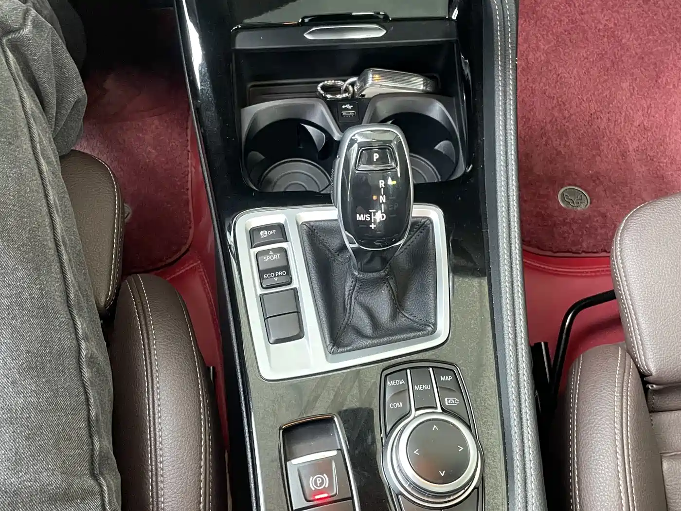 BMW 1 Series 2022 120i M Sport Shadow Edition фото 11