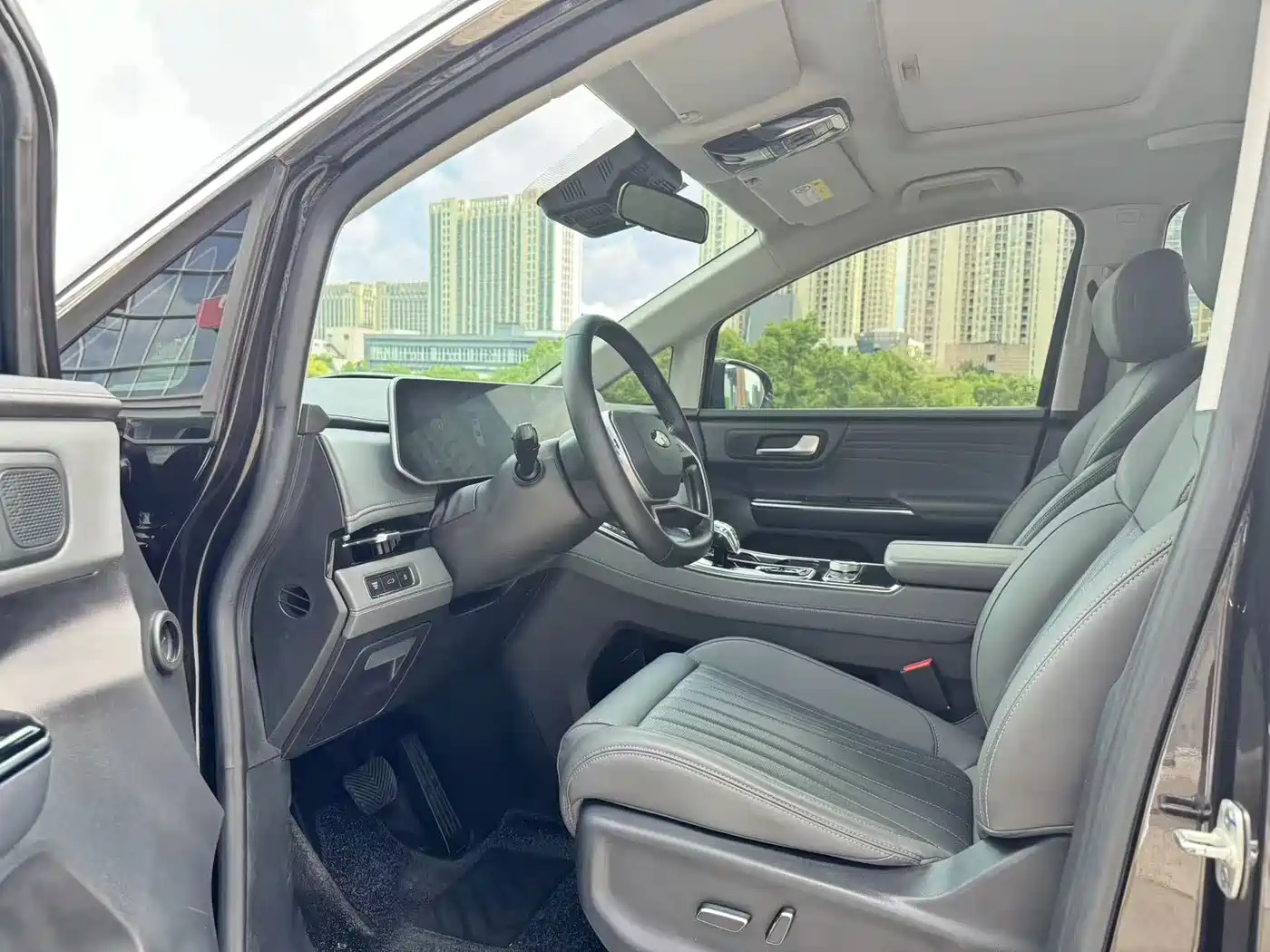 JAC Refine Refine RF8 PHEV 2024 2024 Smart Edition 1.5T 150KM Flagship (LFP)