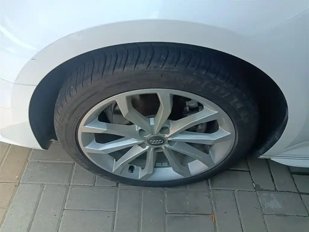 Audi A4L 2019 40 TFSI Fashion (China VI) фото 23