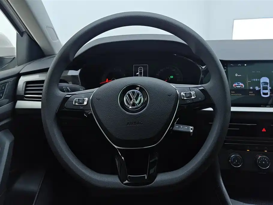 Фото 15 - Volkswagen Lavida