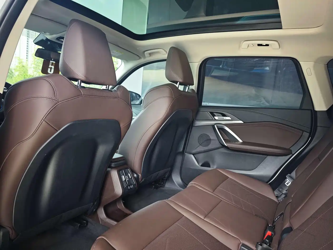 BMW iX1 2025 eDrive25L M Sport Package фото 10