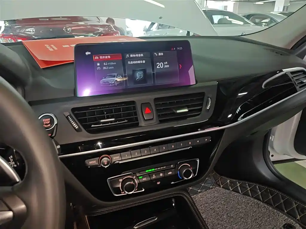 BMW 1 Series 2020 Model 125i Leading M Sport Package фото 13