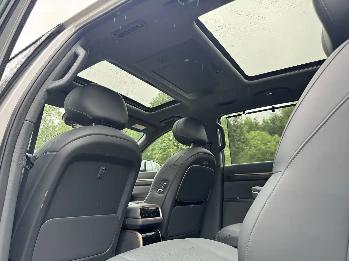 Dongfeng Yipai eπ008 2025 2024 210Max Range Extender 6-Seater
