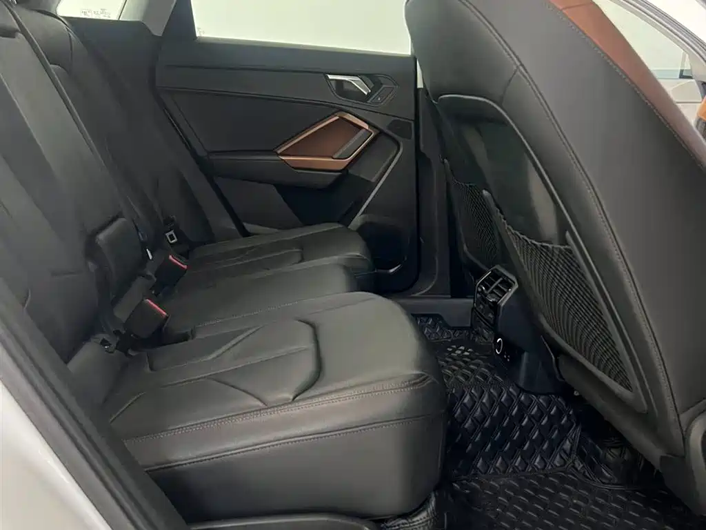 Audi Q3 2021 35 TFSI Fashion Elegance фото 10