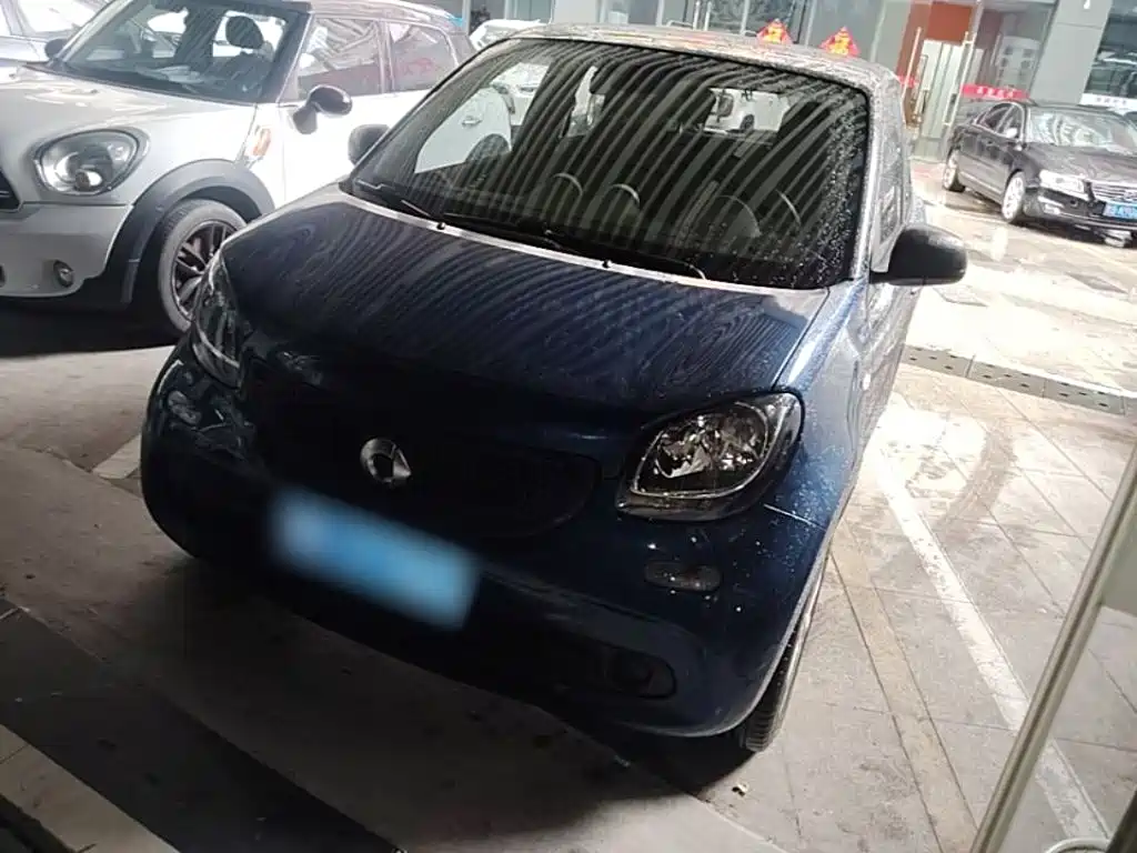 smart forfour 2018 2018 1.0L 52kW Agile Edition