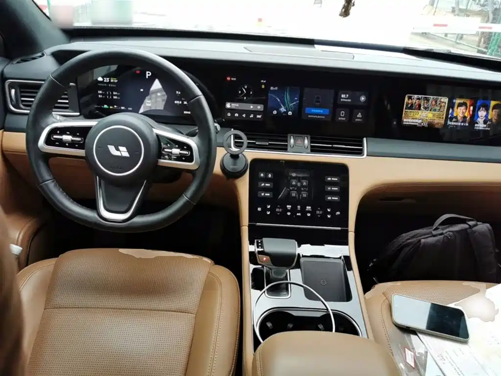 Photo 10 - Li Auto Li ONE
