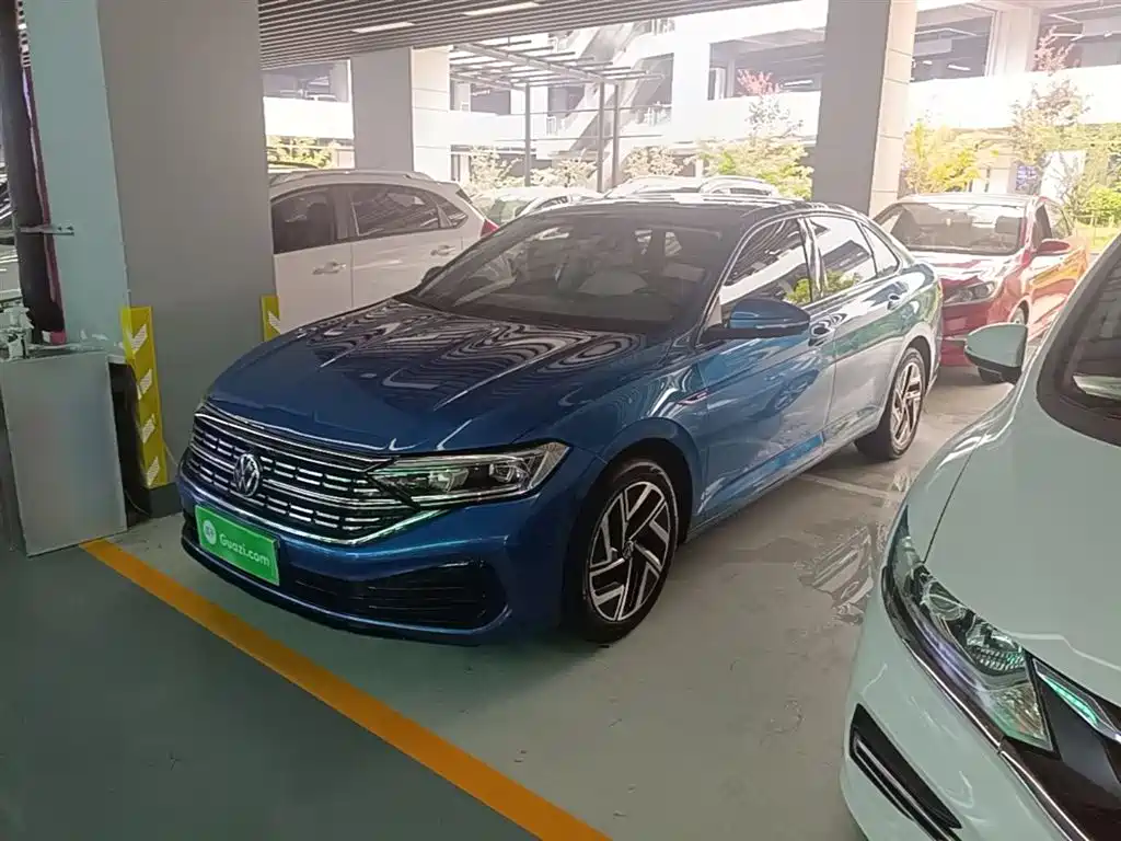 Volkswagen Sagitar 2023 280TSI DSG Surpass Plus Edition фото 2