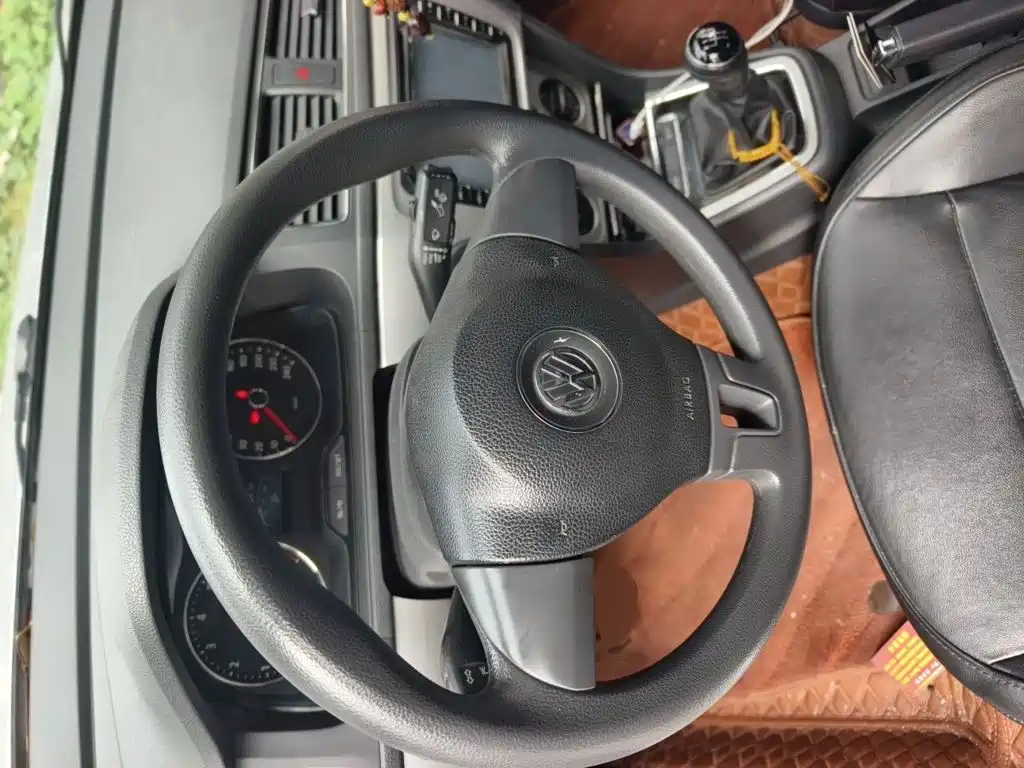 Фото 3 - Volkswagen Lavida