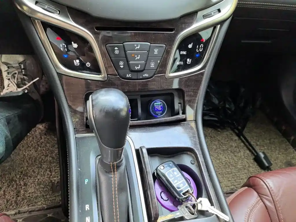 Фото 7 - Buick LaCrosse