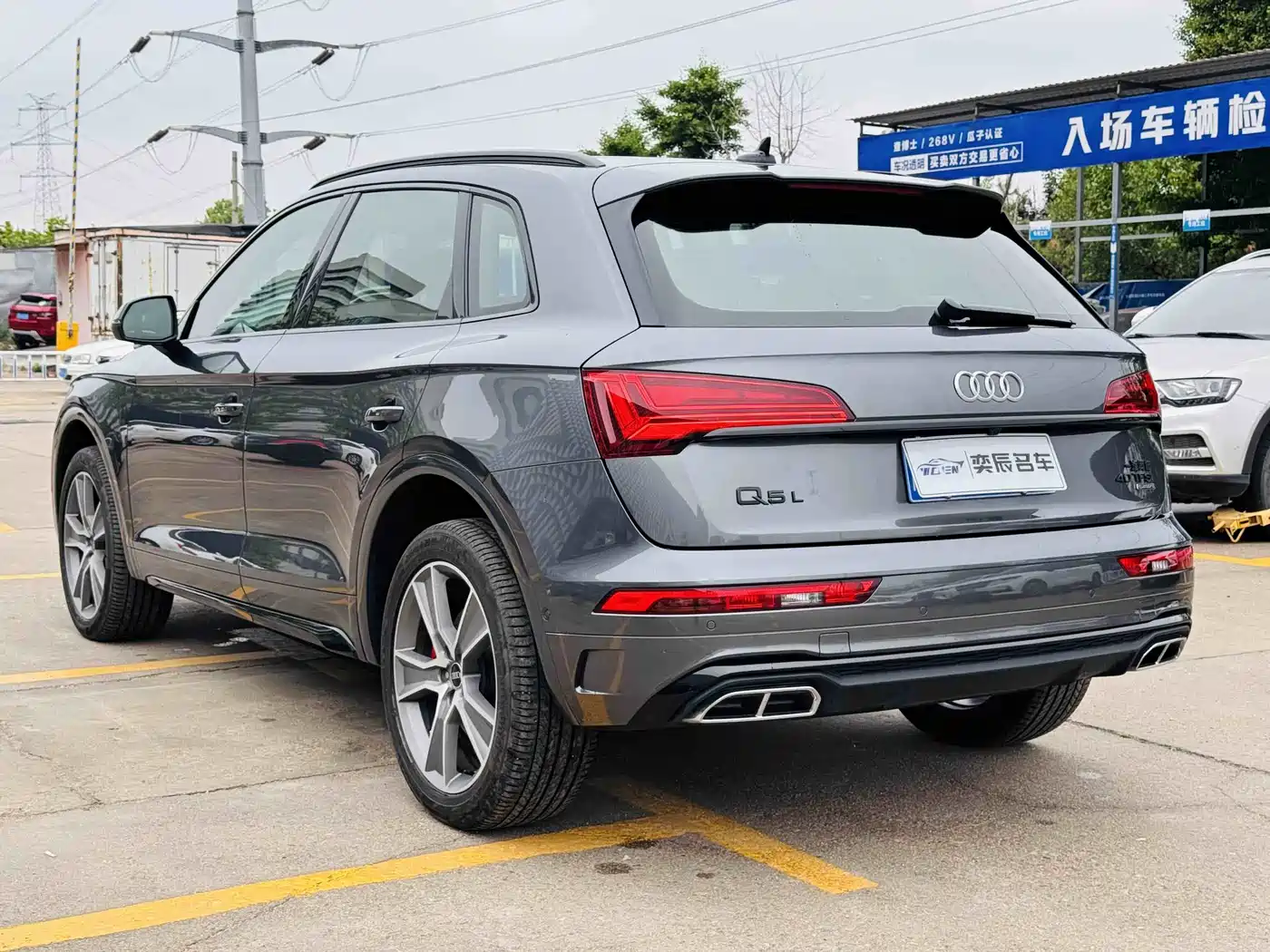 Audi Q5L 2021 40 TFSI Premium Life Edition фото 4