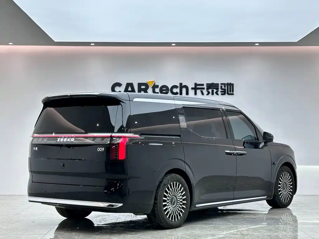 ZEEKR 009 2025 2024 7-Seat Aisle AWD Version 108kWh