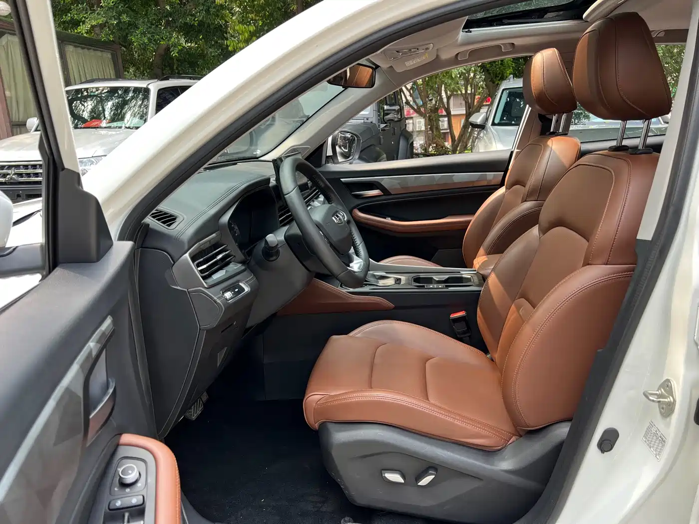 Geely Emgrand X6 2023 2021 Model PRO 1.4T Automatic Premium