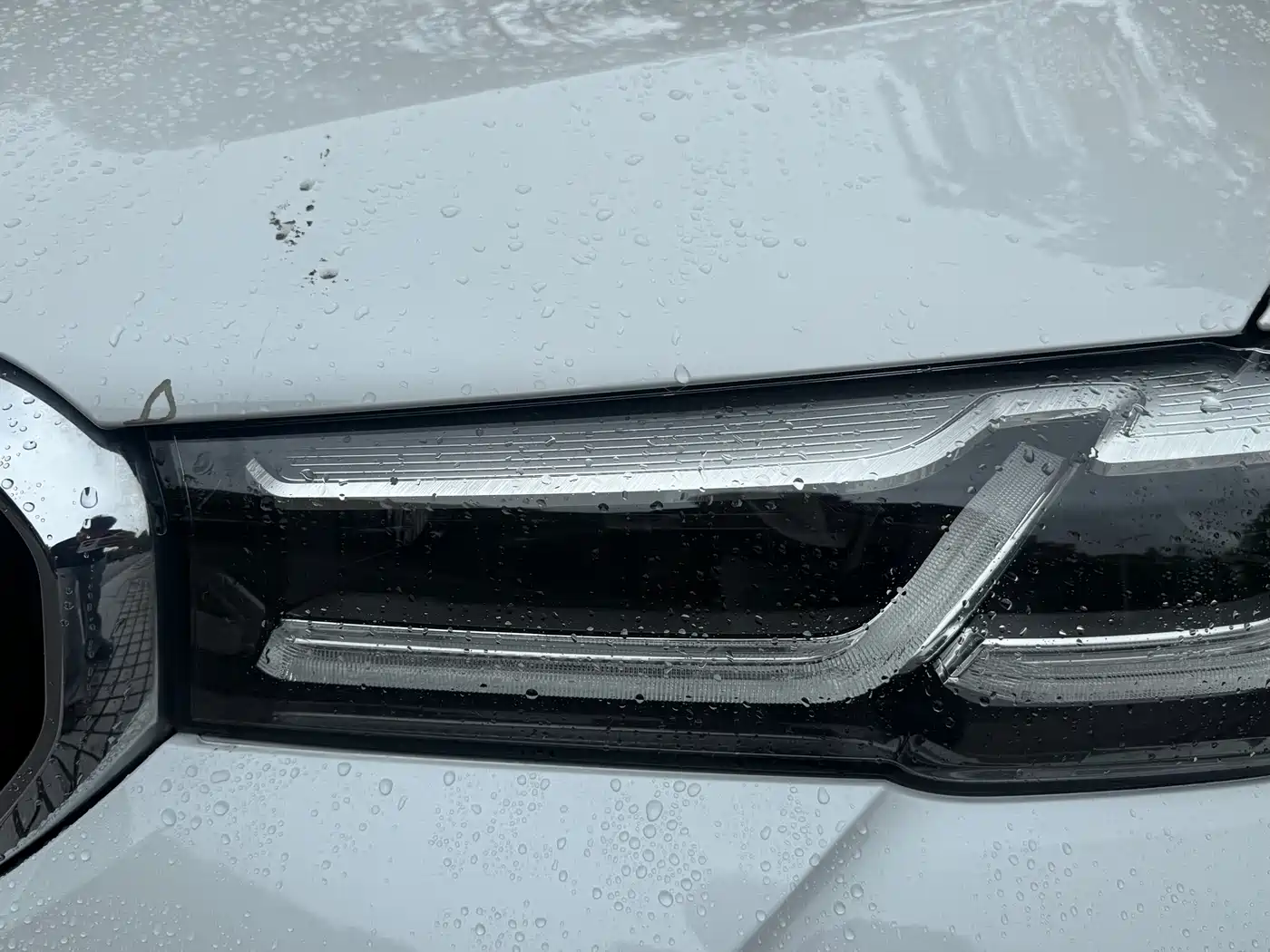 BMW 5 Series 2023 530Li Leading M Sport Package фото 3
