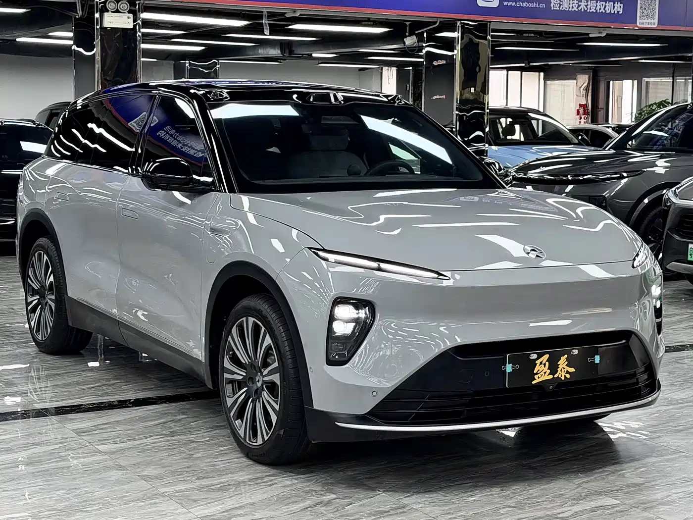 NIO ES8 2023 75kWh Executive Edition фото 3