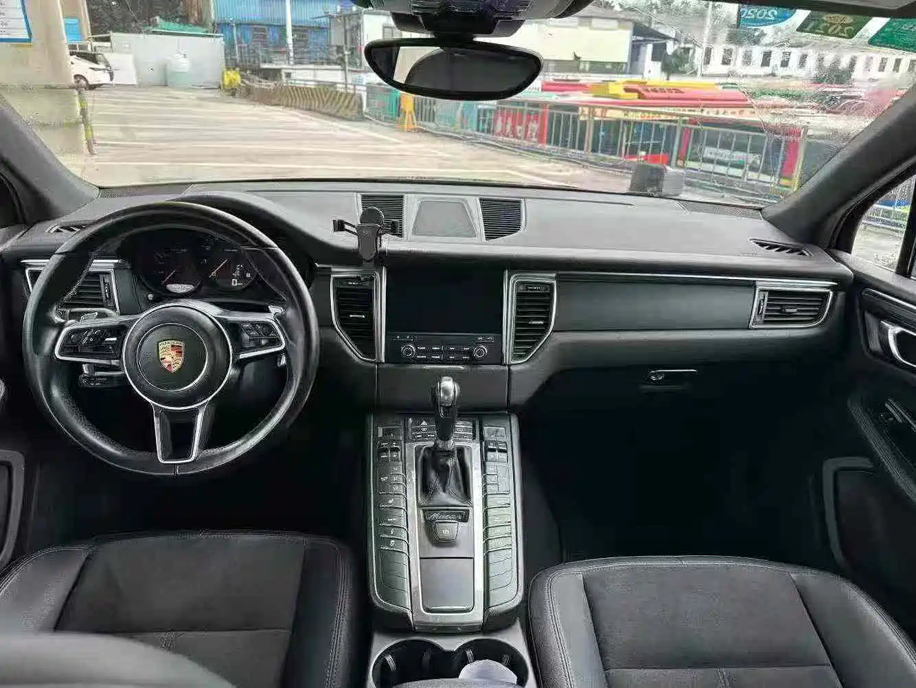 Porsche Macan 2017 Macan 2.0T фото 9