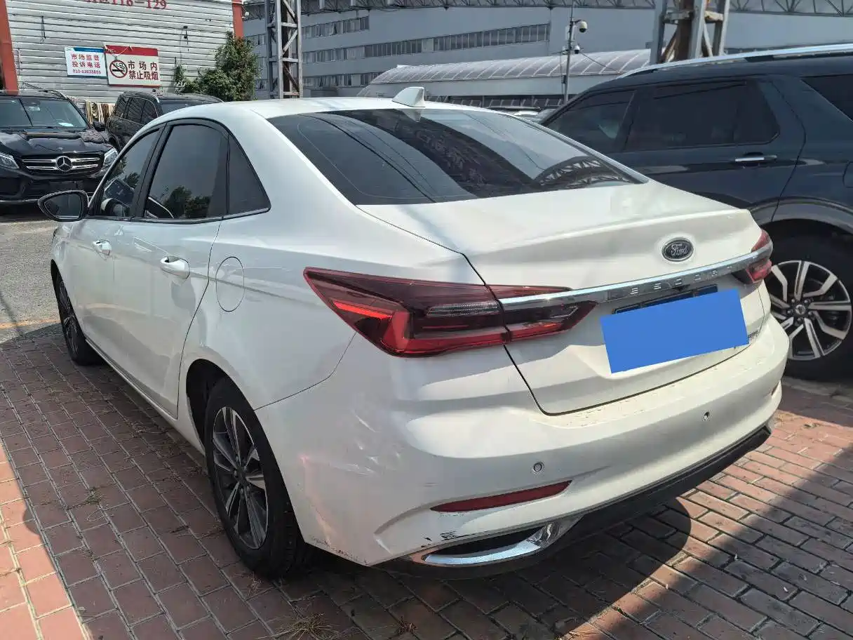 Ford Escort 2022 2021 1.5L Automatic Diamond Edition
