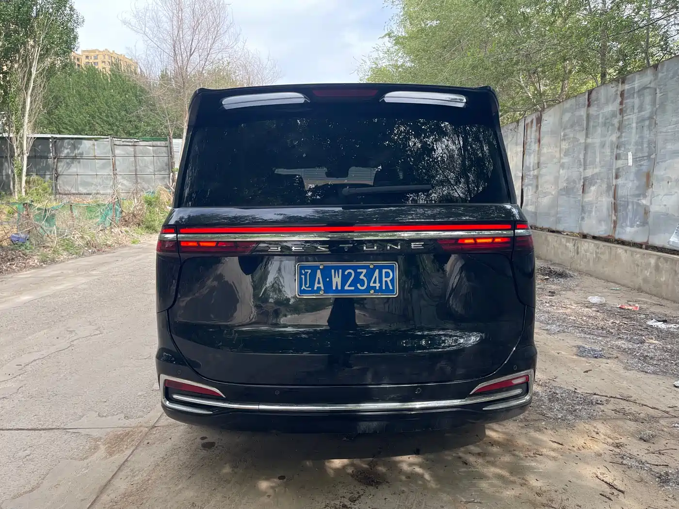 Besturn M9 2023 2.0T Exclusive фото 5