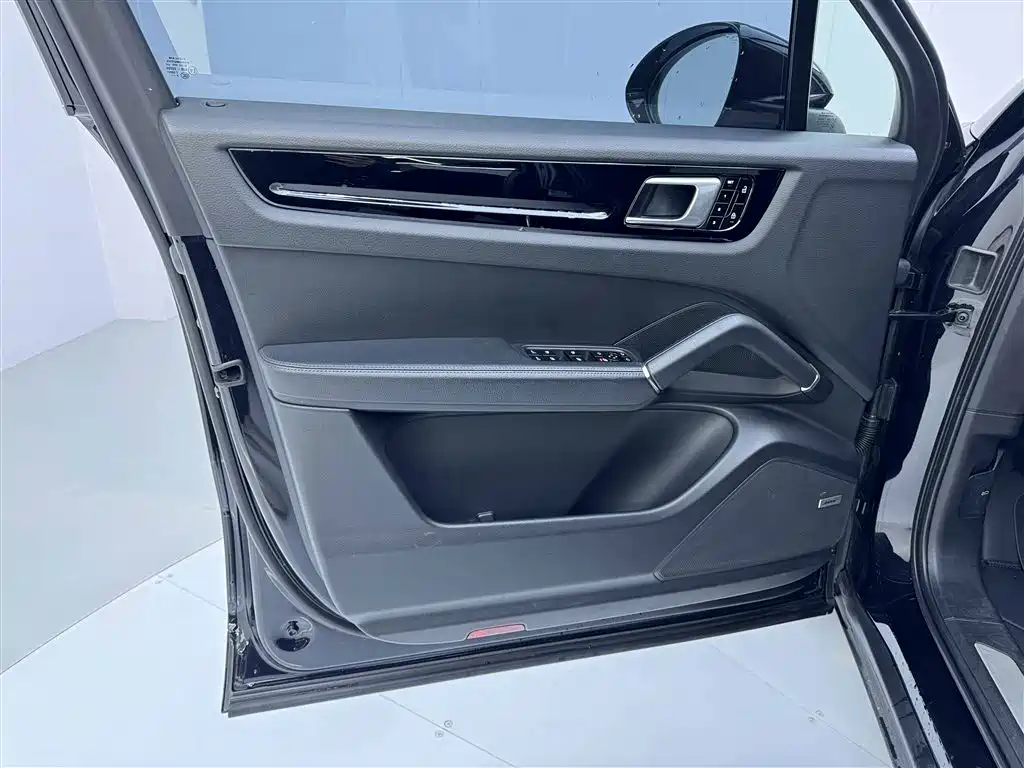 Porsche Cayenne 2019 Cayenne 3.0T фото 18