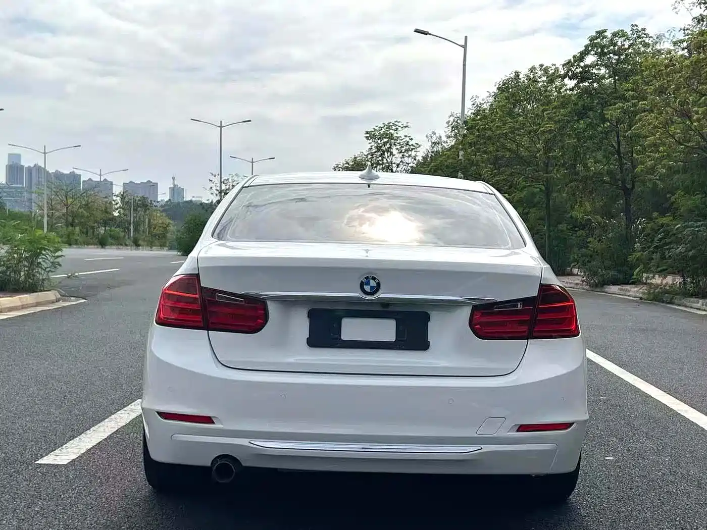 BMW 3 Series 2014 320Li Fashion фото 12