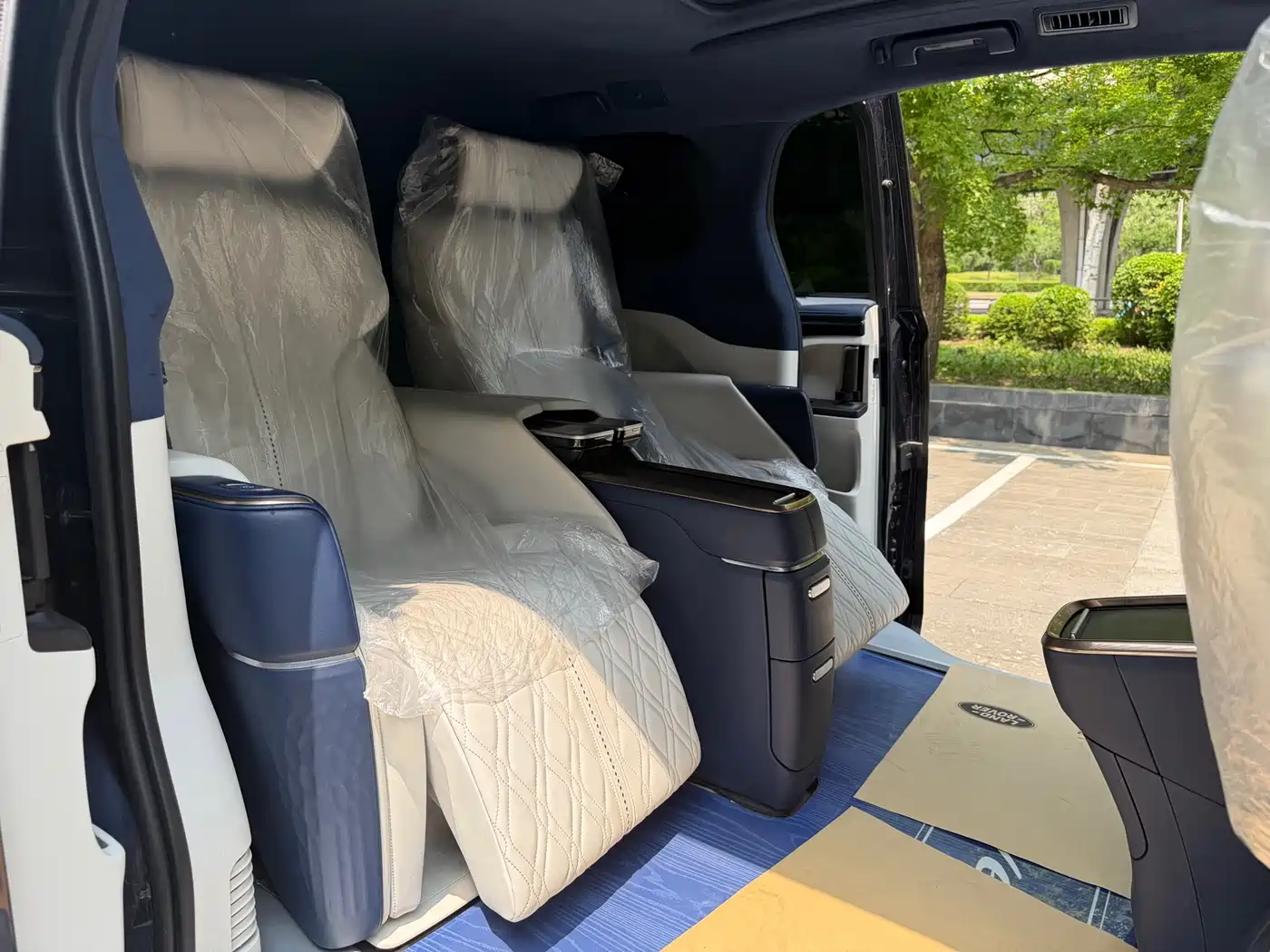 Buick GL8 2020 Avenir Four-Seat Prestige Edition фото 12