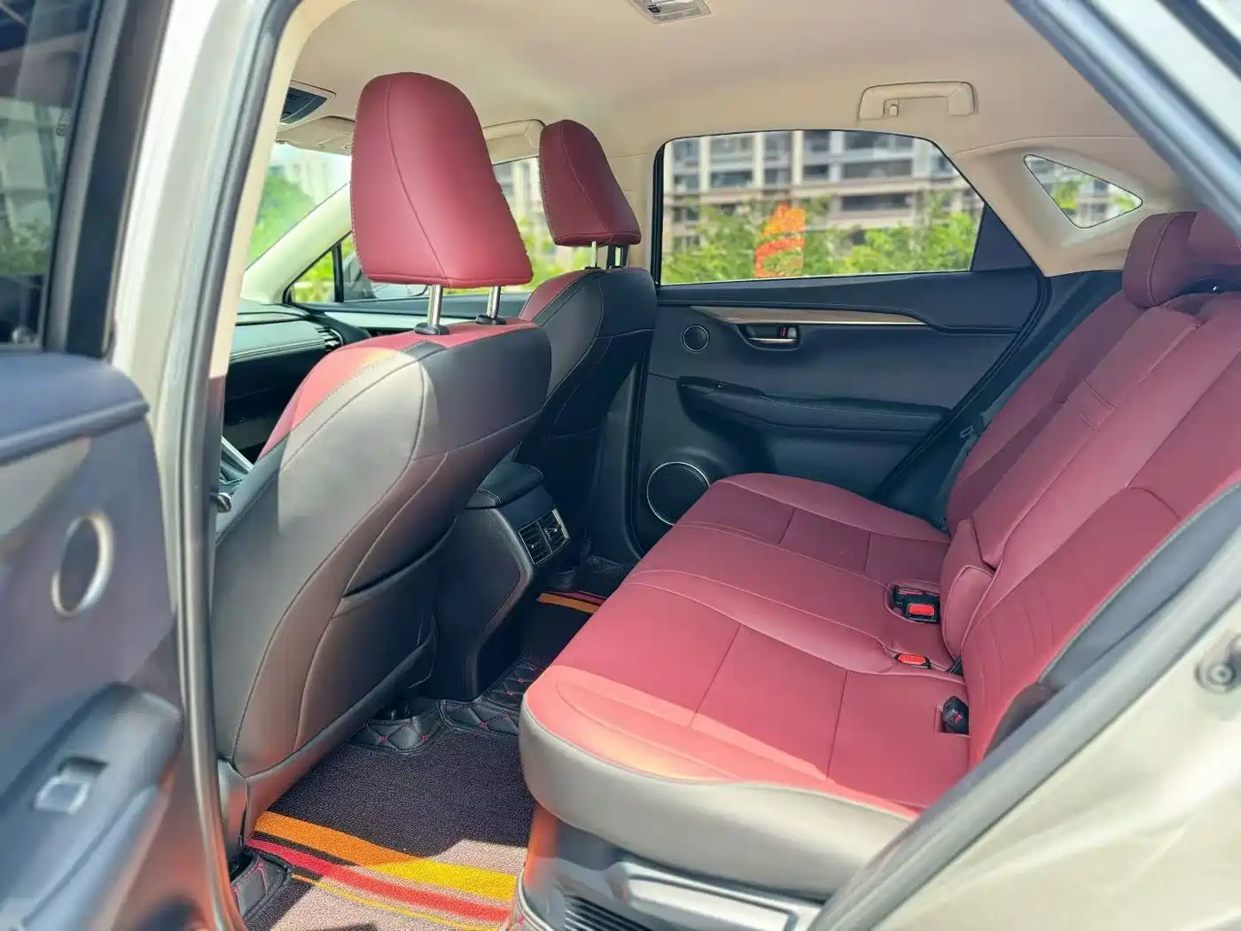 Фото 6 - Lexus NX