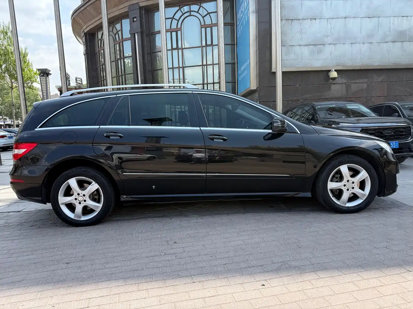 Mercedes-Benz R-Class 2015 R 320 4MATIC Luxury фото 4