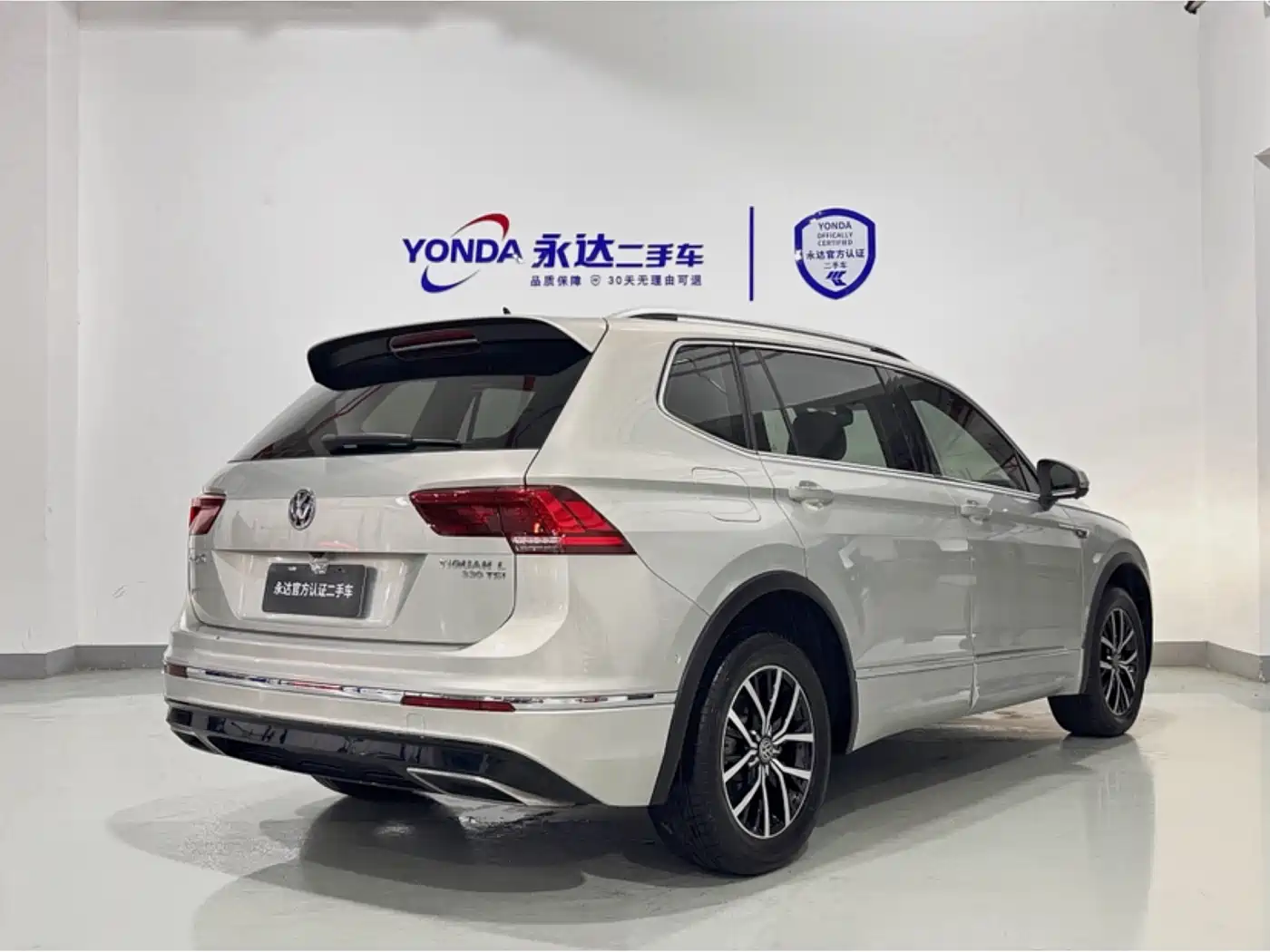 Volkswagen Tiguan L 2020 330TSI Auto 2WD R-Line Flagship China VI фото 4
