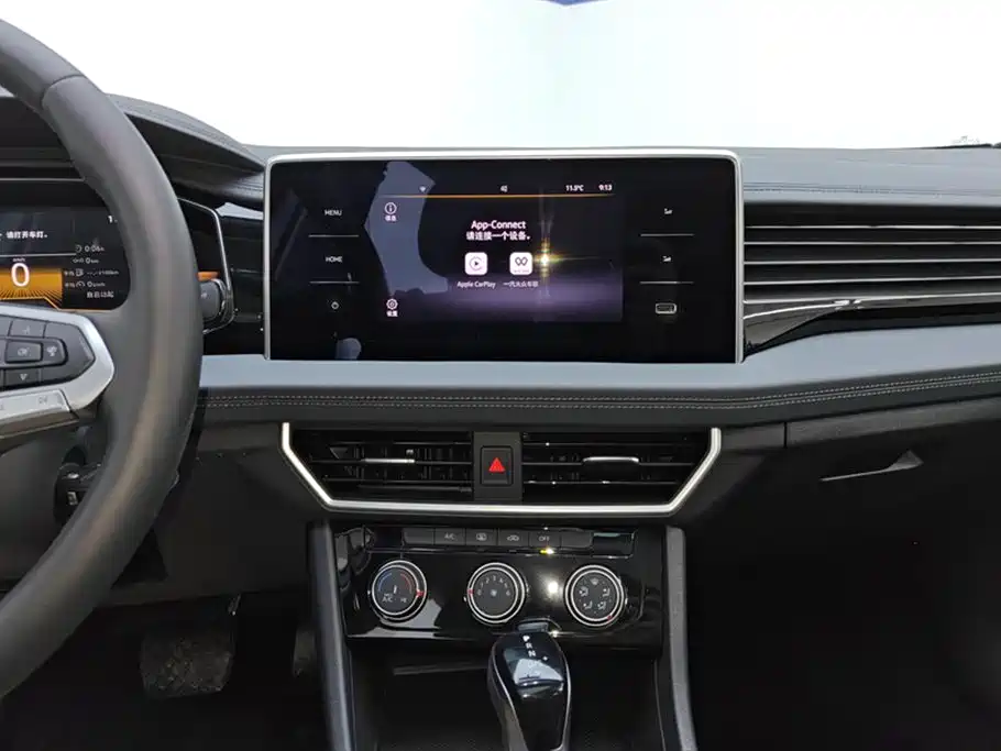 Volkswagen Sagitar 2024 200TSI DSG Flying Edition фото 13
