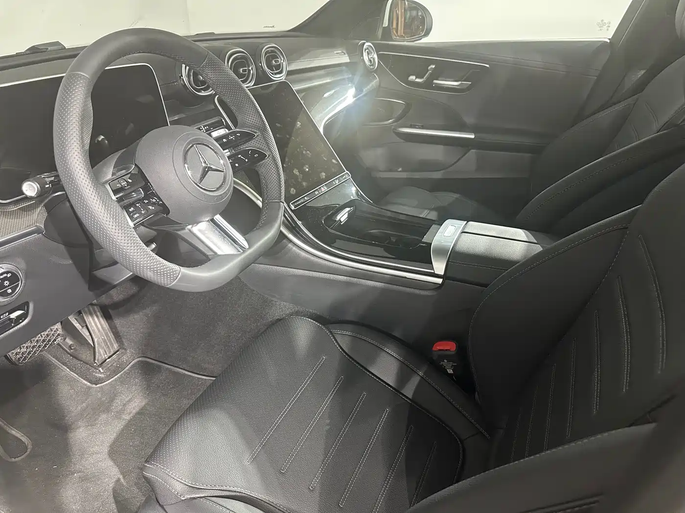Mercedes-Benz C-Class 2025 C 260 L Sport Edition фото 4