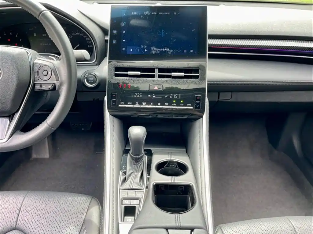 Toyota Avalon 2023 2.5L Luxury Edition фото 18