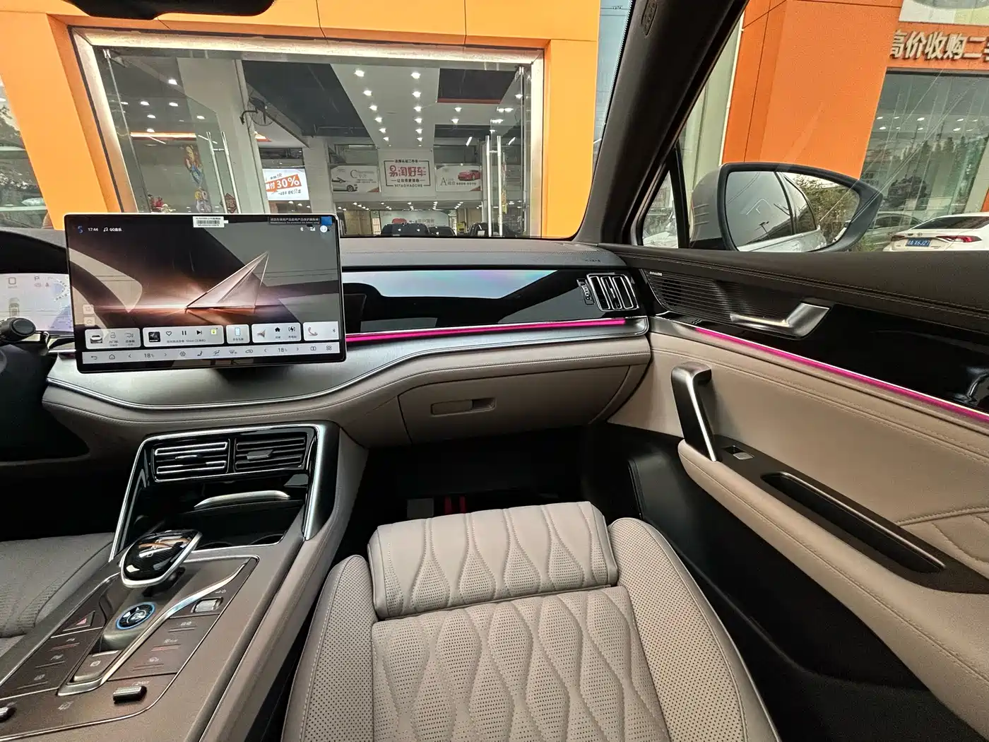 BYD Tang New Energy 2025 Smart Driving Edition DM-i 115KM Flagship фото 19