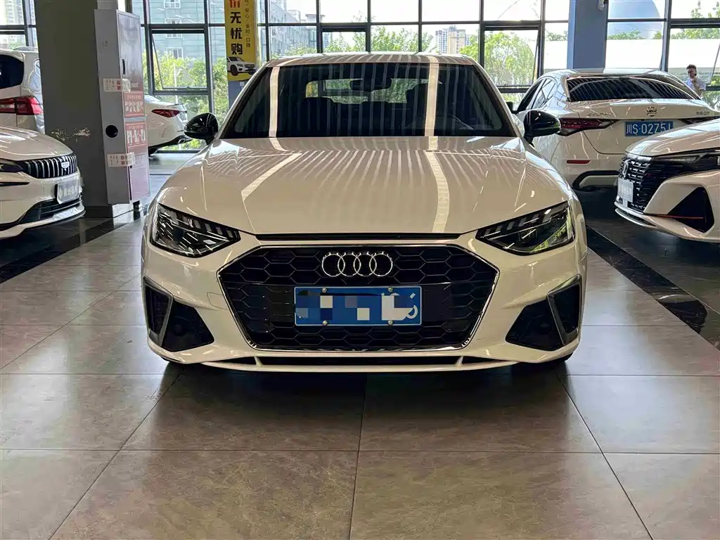 Audi A4L 2020 40 TFSI Fashion Dynamic Edition фото 2