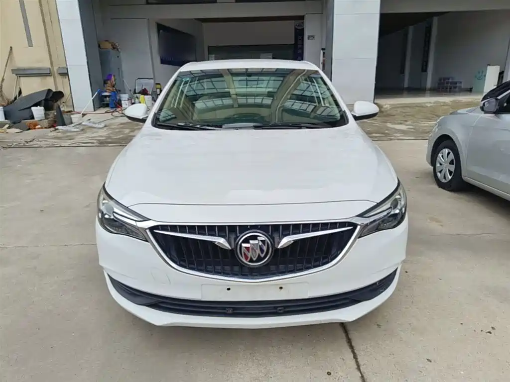 Buick Excelle 2018 15T DCT Progressive (China V) фото 3