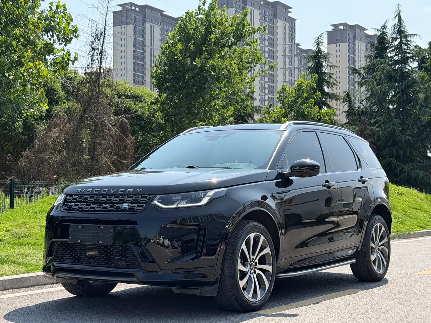 Land Rover Discovery Sport 2022 Model 249PS R-Dynamic S Performance Edition 5-Seater