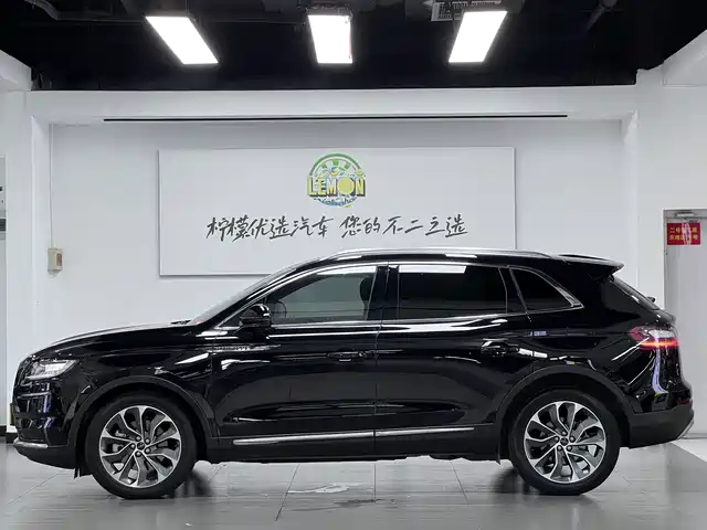 Lincoln Nautilus 2021 2.0T AWD Exclusive Edition — фото 5