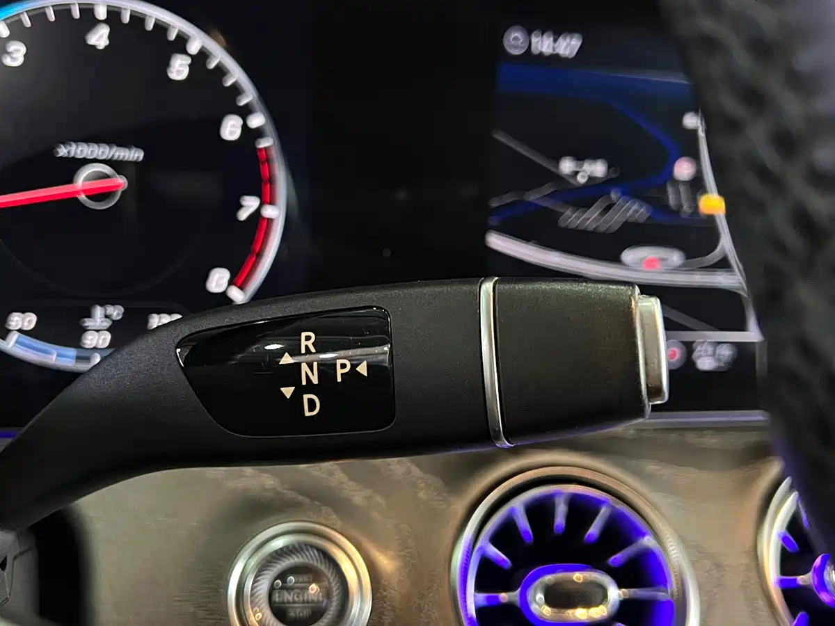 Mercedes-Benz CLS 2018 CLS 300 Luxury фото 14