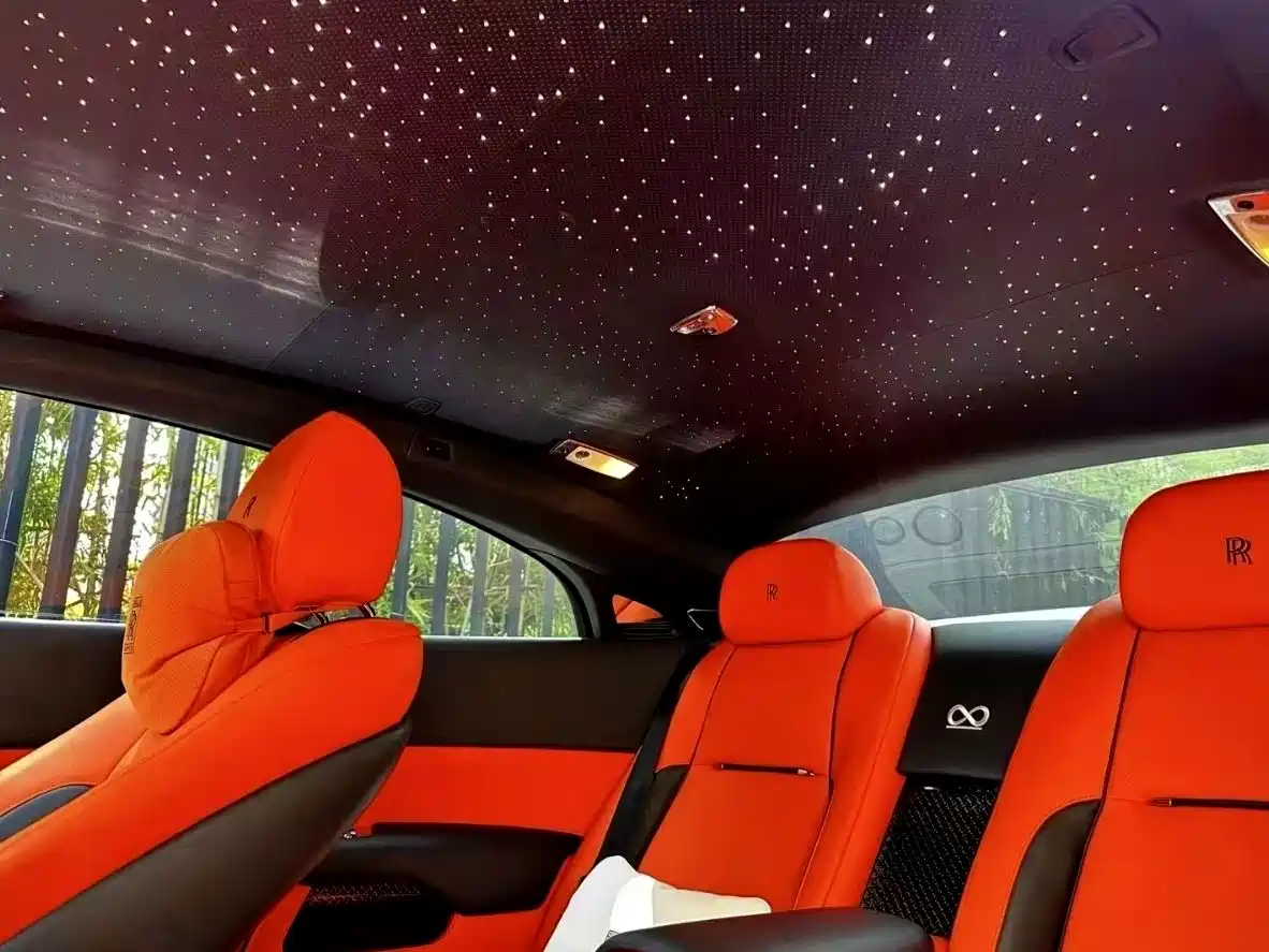 Фото 7 - Rolls-Royce Wraith
