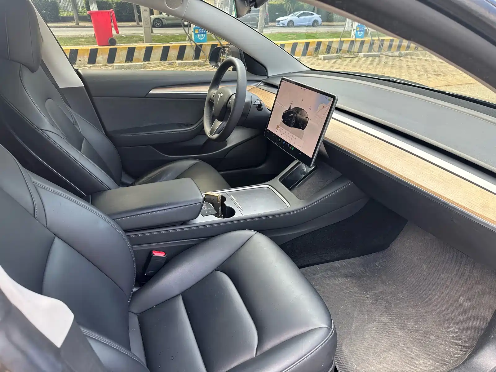 Фото 7 - Tesla Model 3