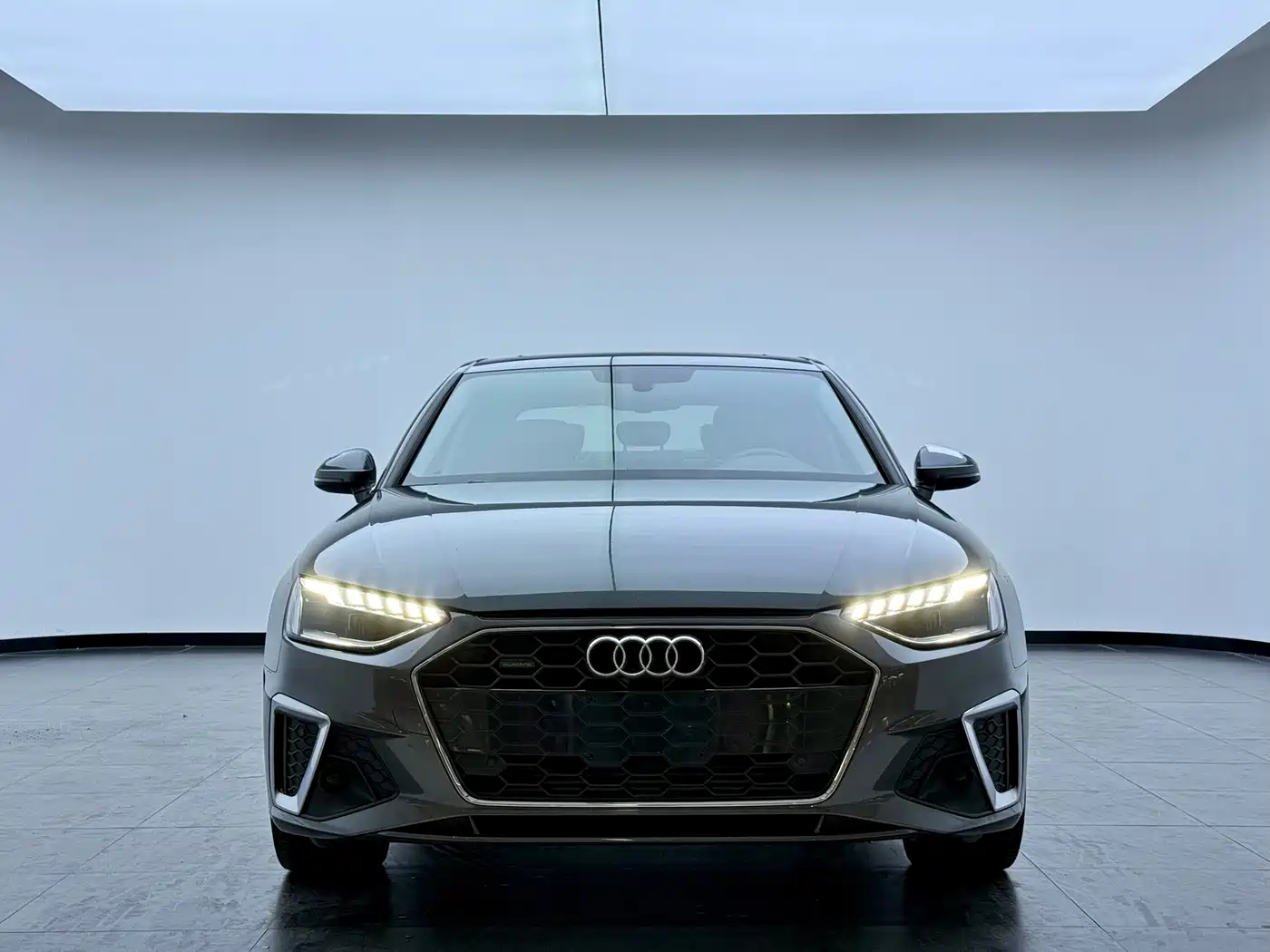 Audi A4L 2020 40 TFSI quattro Luxury Dynamic фото 2