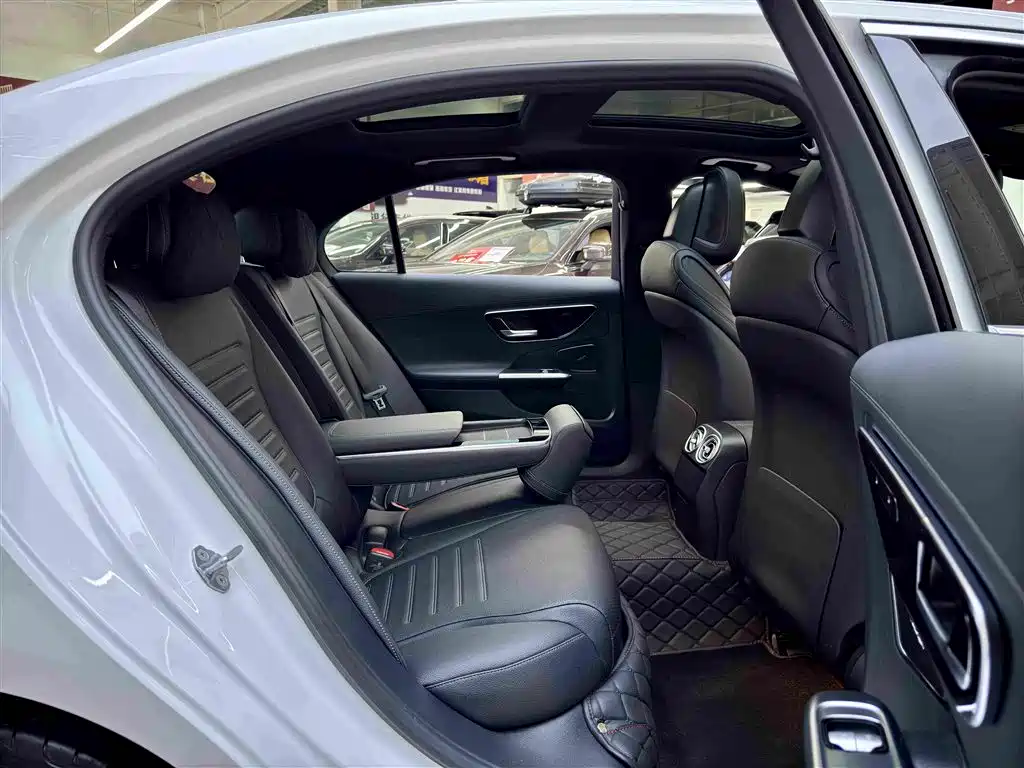 Mercedes-Benz C-Class 2022 C 260 L Sport Edition фото 6