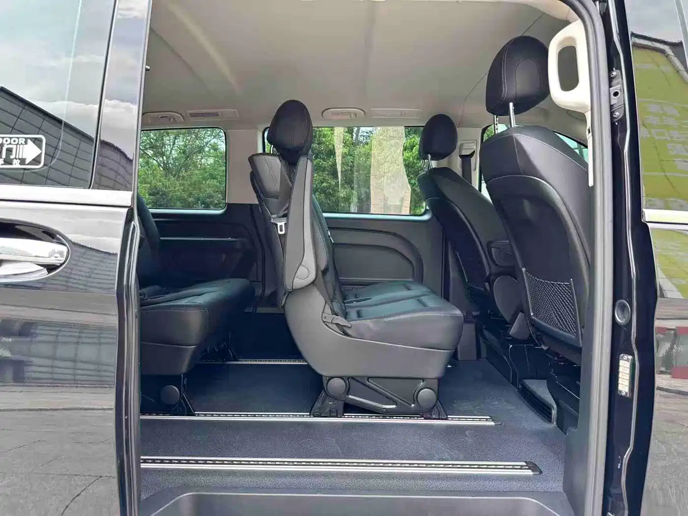 Mercedes-Benz Vito 2023 2.0T Elite 9-Seater фото 15