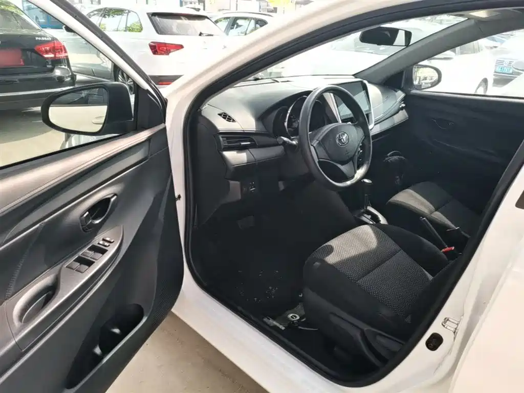 Toyota Vios FS 2019 1.5L CVT Fengchi Edition фото 16