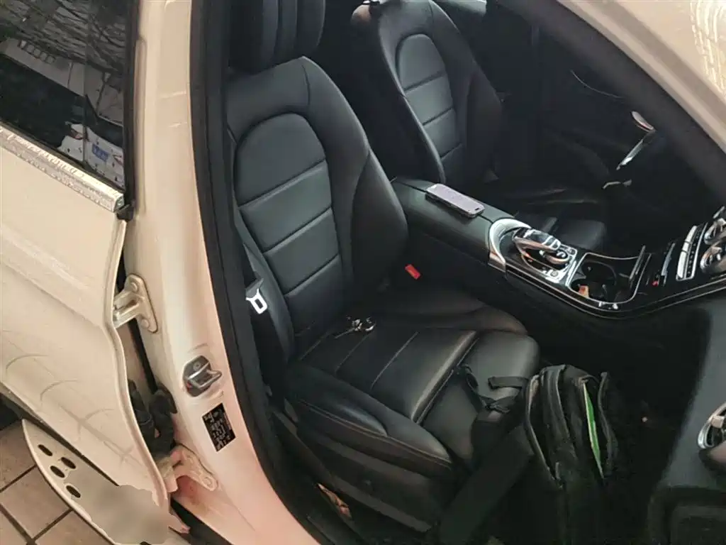 Mercedes-Benz GLC 2017 GLC 260 4MATIC Luxury фото 25
